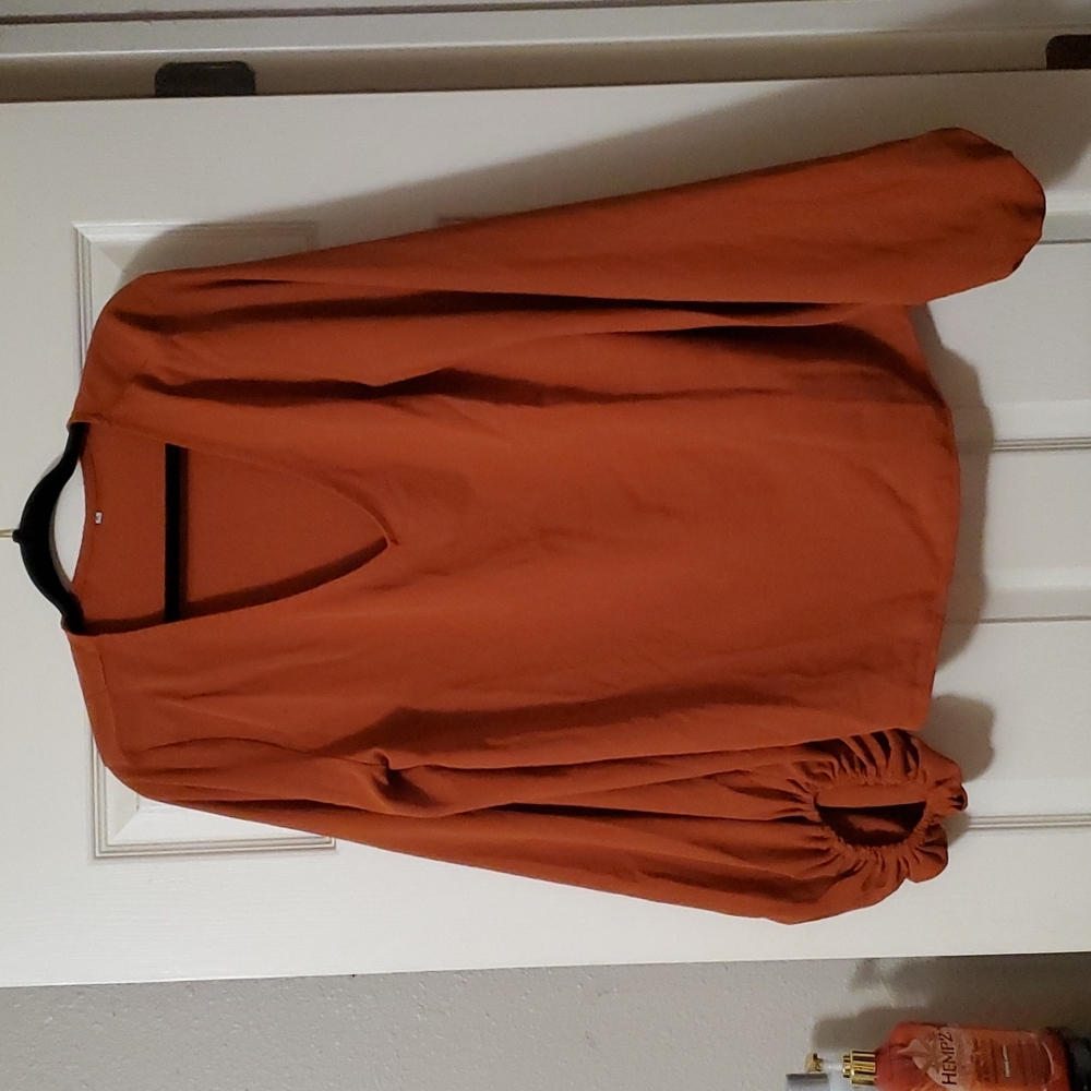 Long sleeve dress shirt
